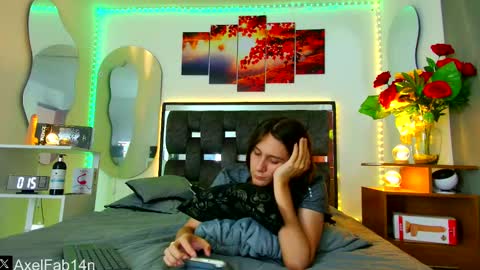 Snapshot of alex_and_fabian chatting on February 11, 6:22 pm sneider online show from February 11, 6:22 pm
