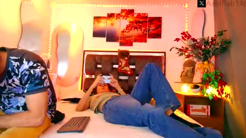 Snapshot of alex_and_fabian chatting on December 11, 6:37 pm sneider online show from December 11, 6:37 pm