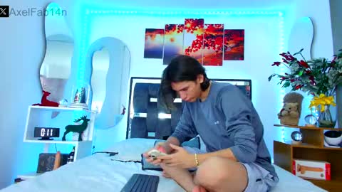 Snapshot of alex_and_fabian chatting on January 16, 6:48 pm sneider online show from January 16, 6:48 pm
