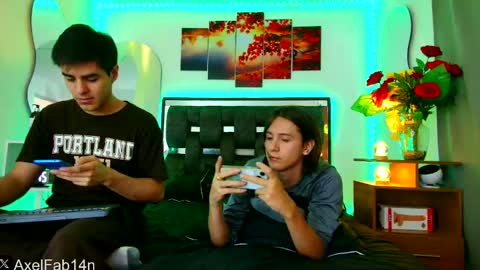 Snapshot of alex_and_fabian chatting on February 3, 6:17 pm sneider online show from February 3, 6:17 pm