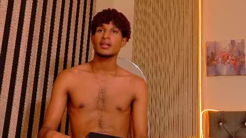 Alexander  online show from August 8, 7:10 pm