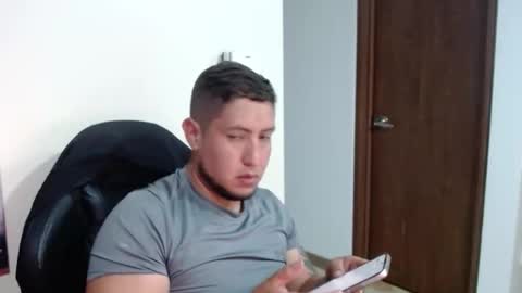 alex online show from May 20, 1:01 am