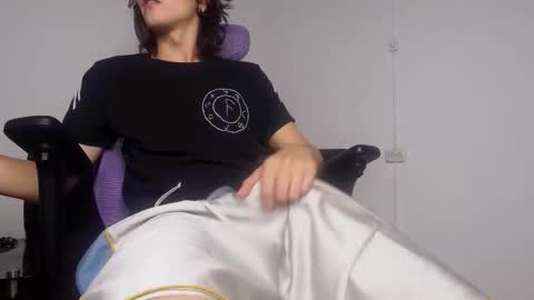 alex_connorr online show from June 9, 1:07 am