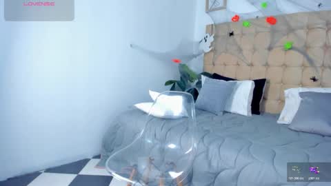 alex online show from November 4, 11:22 am