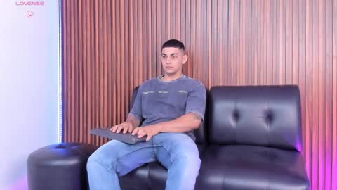 alex online show from January 16, 1:03 pm