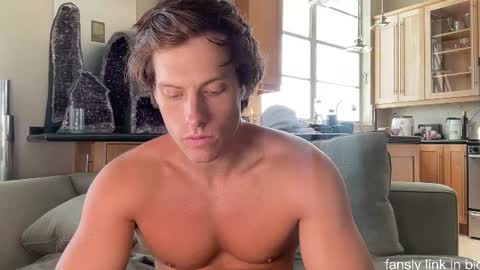 Alex Stone online show from July 31, 7:45 pm