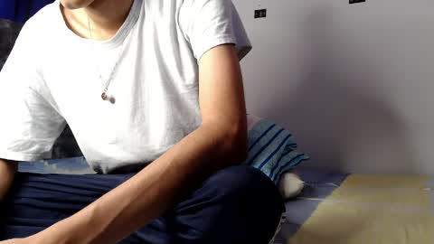 alex_mark_ online show from April 23, 5:15 pm