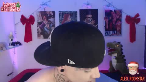 Snapshot of alex_rockstar chatting on December 18, 11:40 pm online show from December 18, 11:40 pm