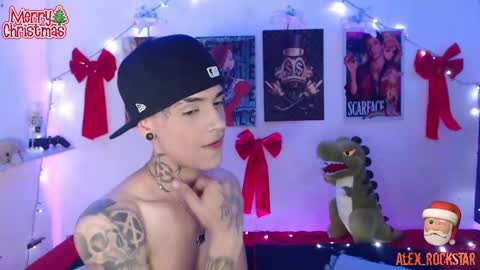 Snapshot of alex_rockstar chatting on December 21, 8:43 pm online show from December 21, 8:43 pm