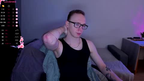 alex_silent online show from October 31, 11:35 am