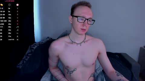 alex_silent online show from April 23, 9:03 am