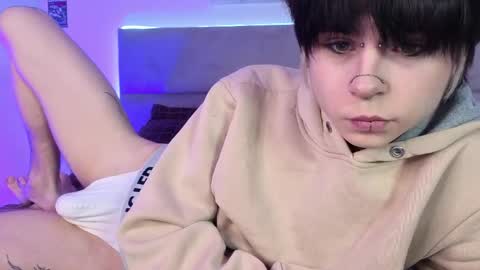 Alex Valley online show from April 10, 11:01 pm