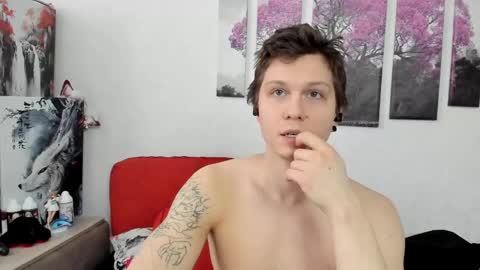 Snapshot of alex_wandhot chatting on March 4, 6:37 am Alex WandHot online show from March 4, 6:37 am