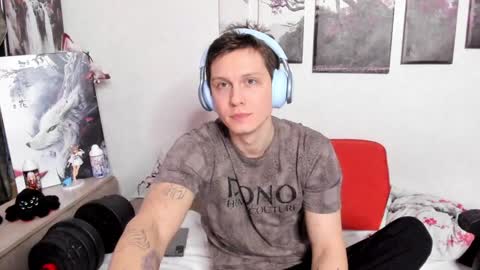 Snapshot of alex_wandhot chatting on January 24, 6:46 pm Alex WandHot online show from January 24, 6:46 pm
