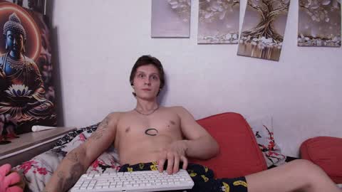 Alex WandHot online show from June 9, 11:39 pm