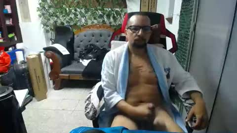 Snapshot of alexamdergal chatting on January 4, 12:49 pm Alexamdergal online show from January 4, 12:49 pm