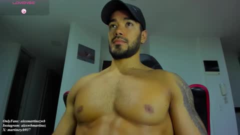 Snapshot of alexander_martines chatting on September 26, 1:47 am Onlyfansalexmartinezwb Instagram alexwbmartinez Twitter martinezcb937 online show from September 26, 1:47 am