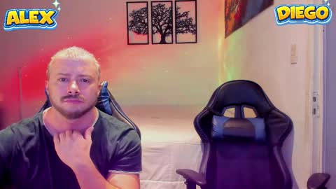 Alexander Jaz online show from June 7, 1:23 am