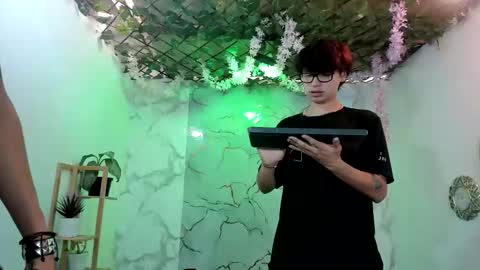 chicos hot online show from April 24, 7:27 pm