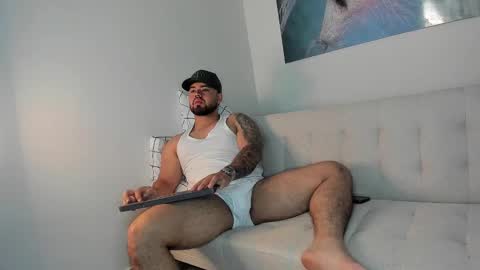 Snapshot of alexandro_king chatting on January 18, 2:12 pm ALEX online show from January 18, 2:12 pm