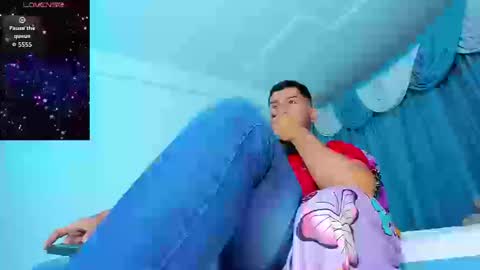 alexandro_waltom online show from September 24, 4:34 am