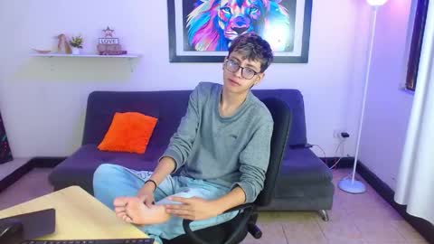 alex online show from April 21, 2:12 pm