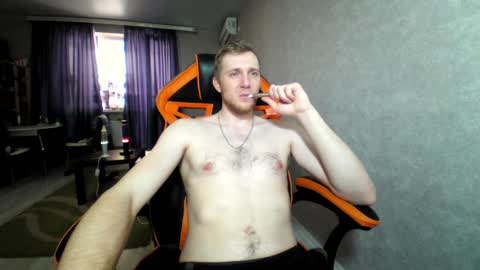 Snapshot of alexfox2018 chatting on January 10, 12:47 pm Alex online show from January 10, 12:47 pm