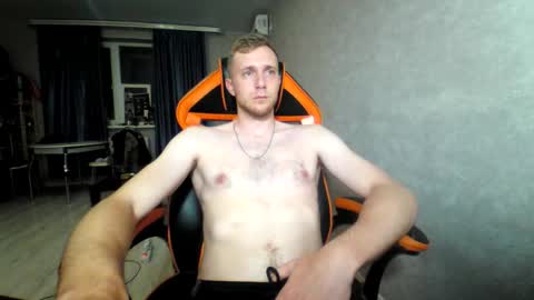 Snapshot of alexfox2018 chatting on September 20, 8:20 pm Alex online show from September 20, 8:20 pm