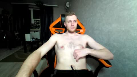 Snapshot of alexfox2018 chatting on February 25, 10:18 pm Alex online show from February 25, 10:18 pm