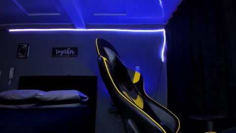 alexgiraldo__ online show from October 31, 11:13 am