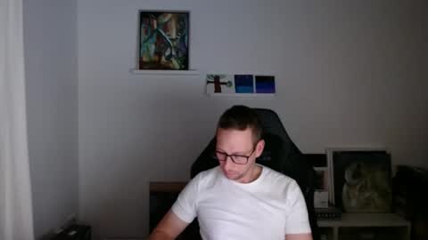 Snapshot of alexhunter4u chatting on January 6, 10:47 pm alexhunter4u online show from January 6, 10:47 pm