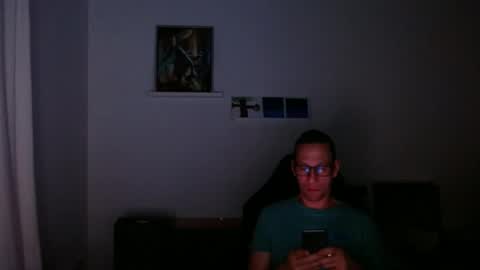 Snapshot of alexhunter4u chatting on December 29, 11:50 pm alexhunter4u online show from December 29, 11:50 pm