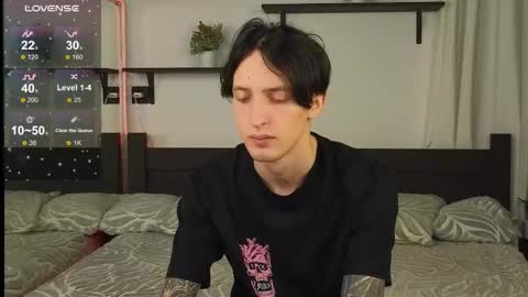 Snapshot of alexxone_ chatting on October 12, 12:43 pm Alex online show from October 12, 12:43 pm