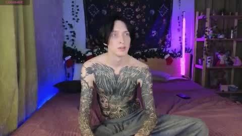 Alex online show from December 13, 7:53 pm