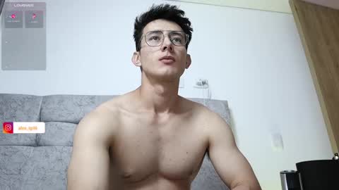 Snapshot of alexxx__01 chatting on October 3, 12:48 am Alex online show from October 3, 12:48 am
