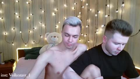 Snapshot of alexxx_d chatting on February 14, 6:29 pm AlexDimaIgor online show from February 14, 6:29 pm