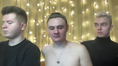 Snapshot of alexxx_d chatting on January 4, 6:09 pm AlexDimaIgor online show from January 4, 6:09 pm