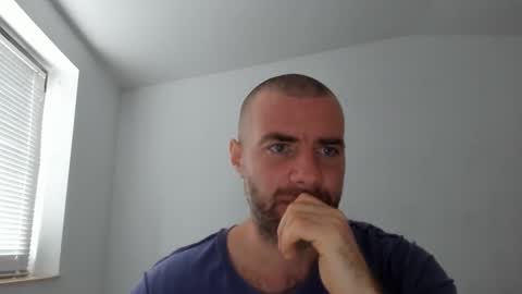 alfiesolomons87 online show from October 28, 9:45 am