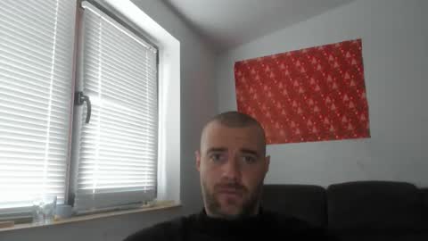 alfiesolomons87 online show from December 15, 9:06 am