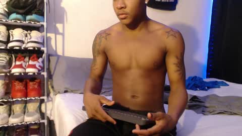 Snapshot of alid_17 chatting on February 7, 9:16 am Alid 17 online show from February 7, 9:16 am