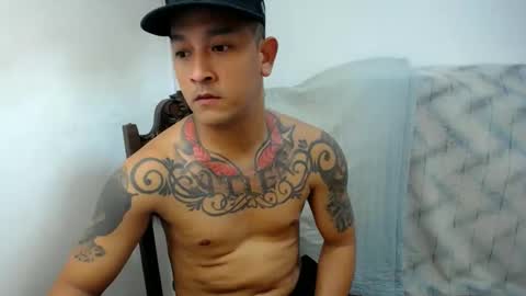 Snapshot of allen_69xx chatting on December 19, 4:57 pm allen online show from December 19, 4:57 pm