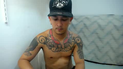 Snapshot of allen_69xx chatting on March 6, 4:41 am allen online show from March 6, 4:41 am