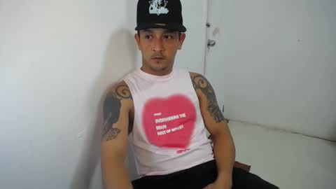 Snapshot of allen_69xx chatting on December 7, 8:38 pm allen online show from December 7, 8:38 pm