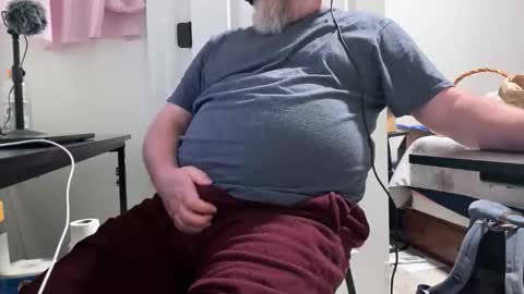 Allergictolove online show from March 3, 12:51 am