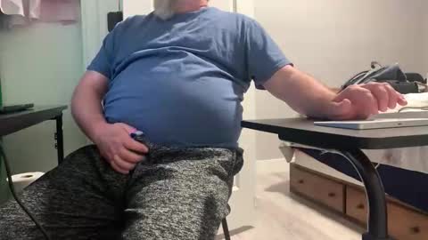 Allergictolove online show from February 7, 5:07 pm