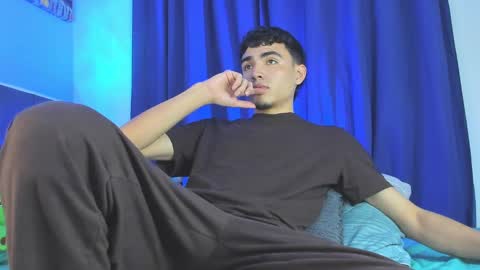 Snapshot of allexserrano chatting on March 4, 5:32 am Allex online show from March 4, 5:32 am