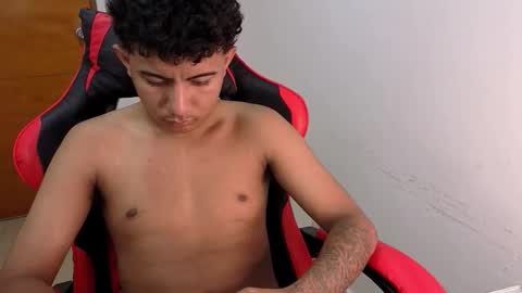 alluringangel01 online show from March 5, 3:47 am