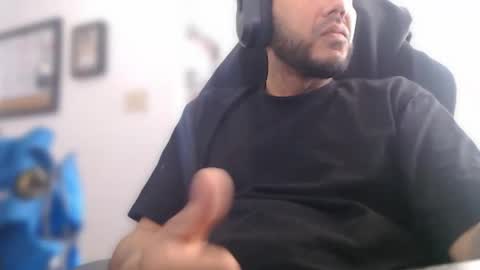 simplyfaded online show from November 1, 9:30 pm