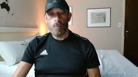 Snapshot of alph4beto chatting on January 28, 1:08 am ALPH4BETO online show from January 28, 1:08 am