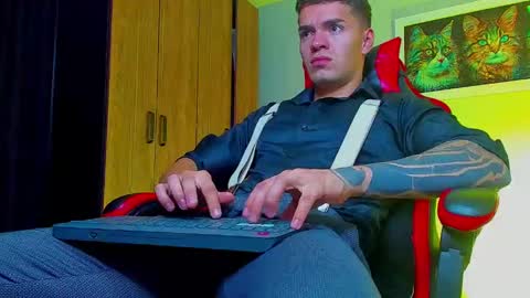 Snapshot of alpha_dominus_ chatting on September 25, 5:17 am alpha_dominus_ online show from September 25, 5:17 am